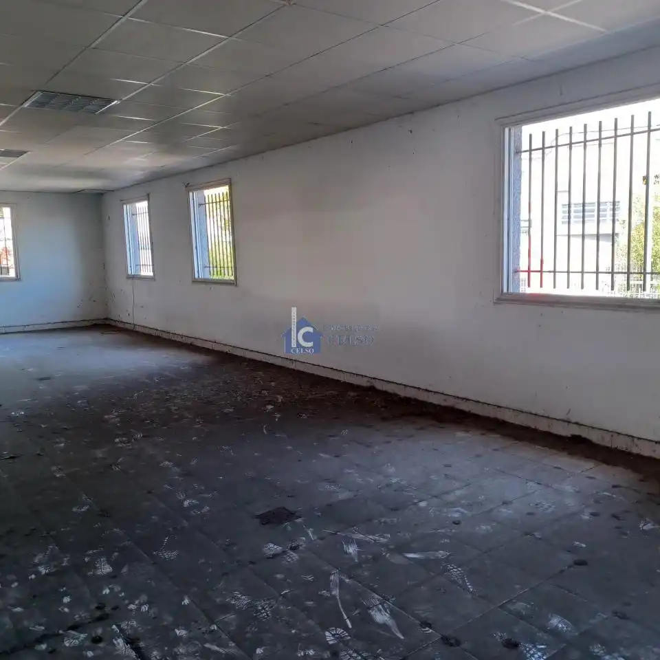 Fabrikhallen zur Miete in Ourense Capital 