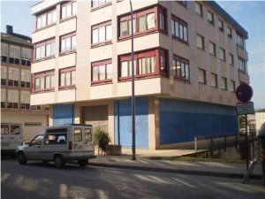 Vista exterior de Local en venda en Ourense Capital 