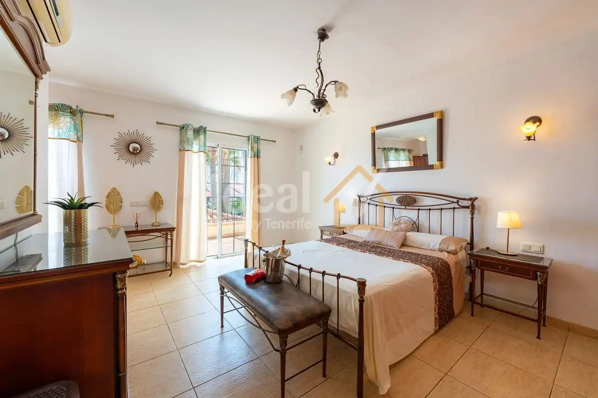 Detached house with pool for sale in Golf del Sur - Amarilla Golf, imagen 37