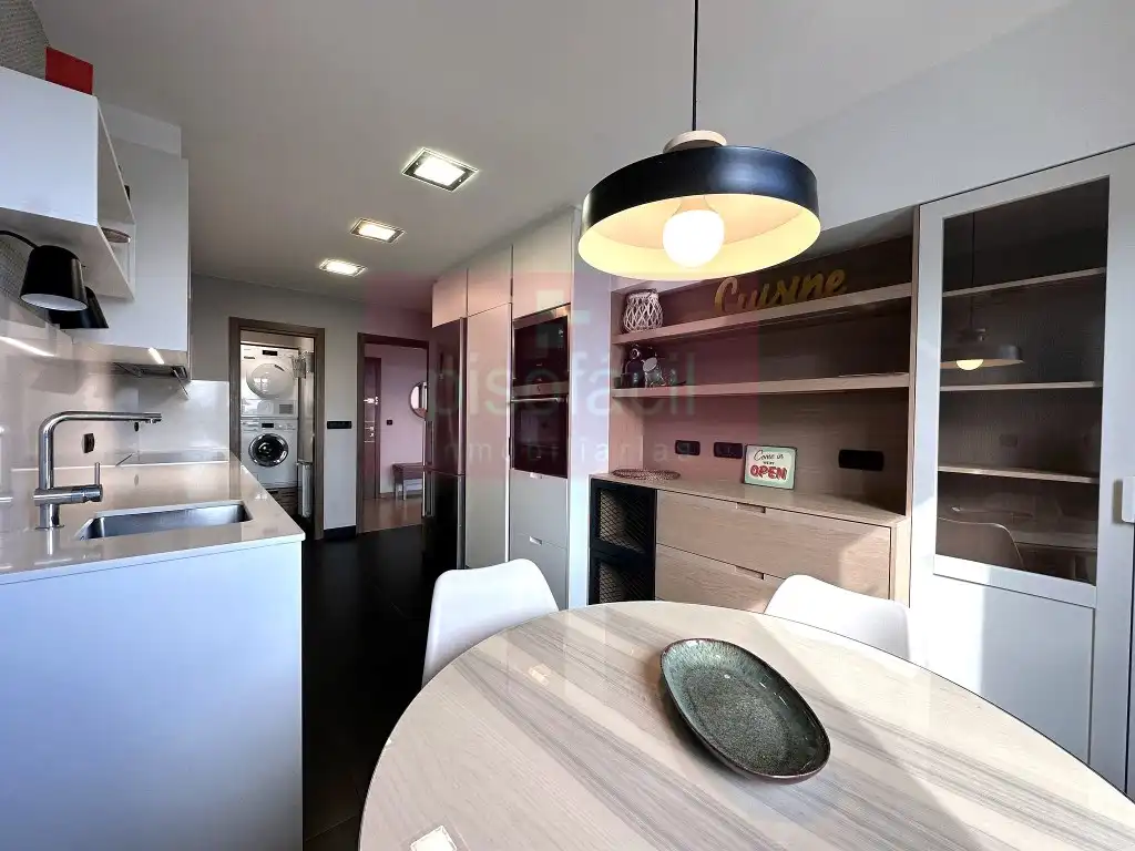 Kitchen of Flat for rent in Lugo