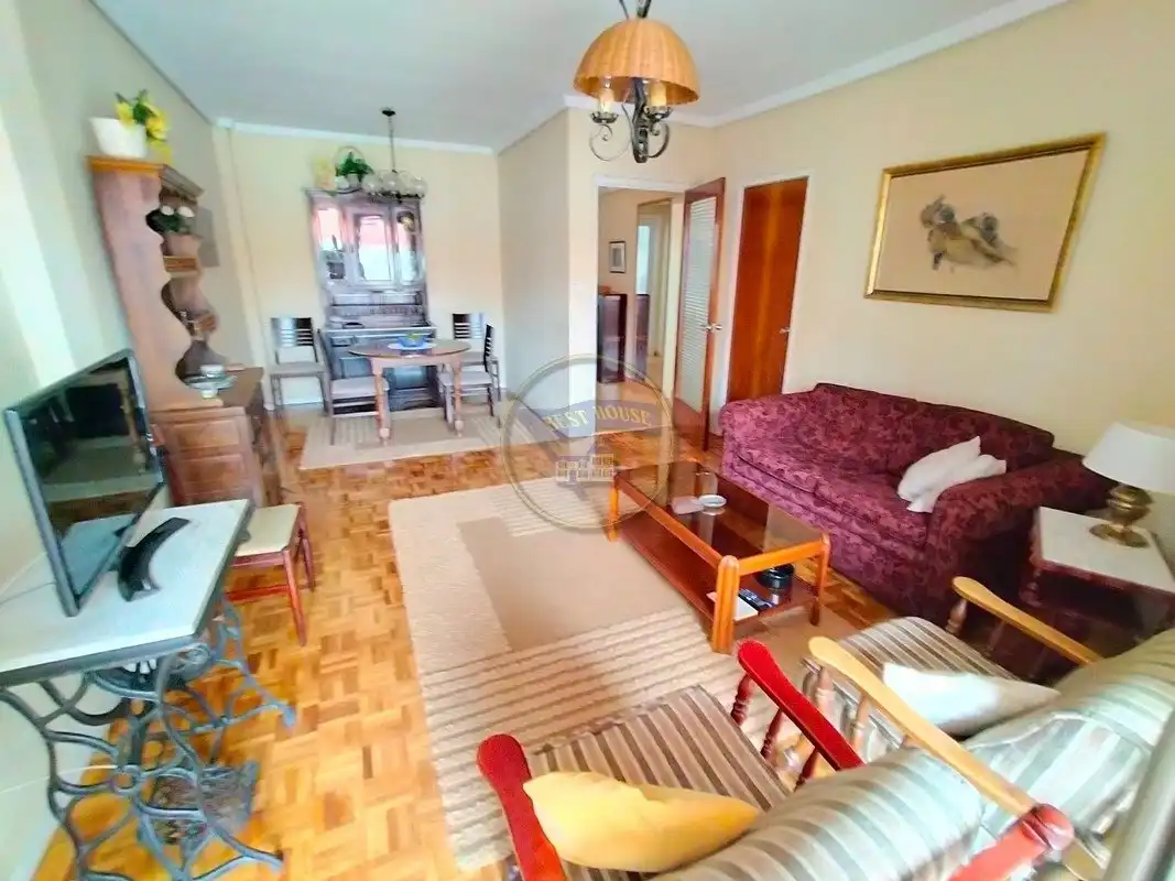 Living room of Flat for rent in Vigo   with Heating, Parquet flooring and Terrace