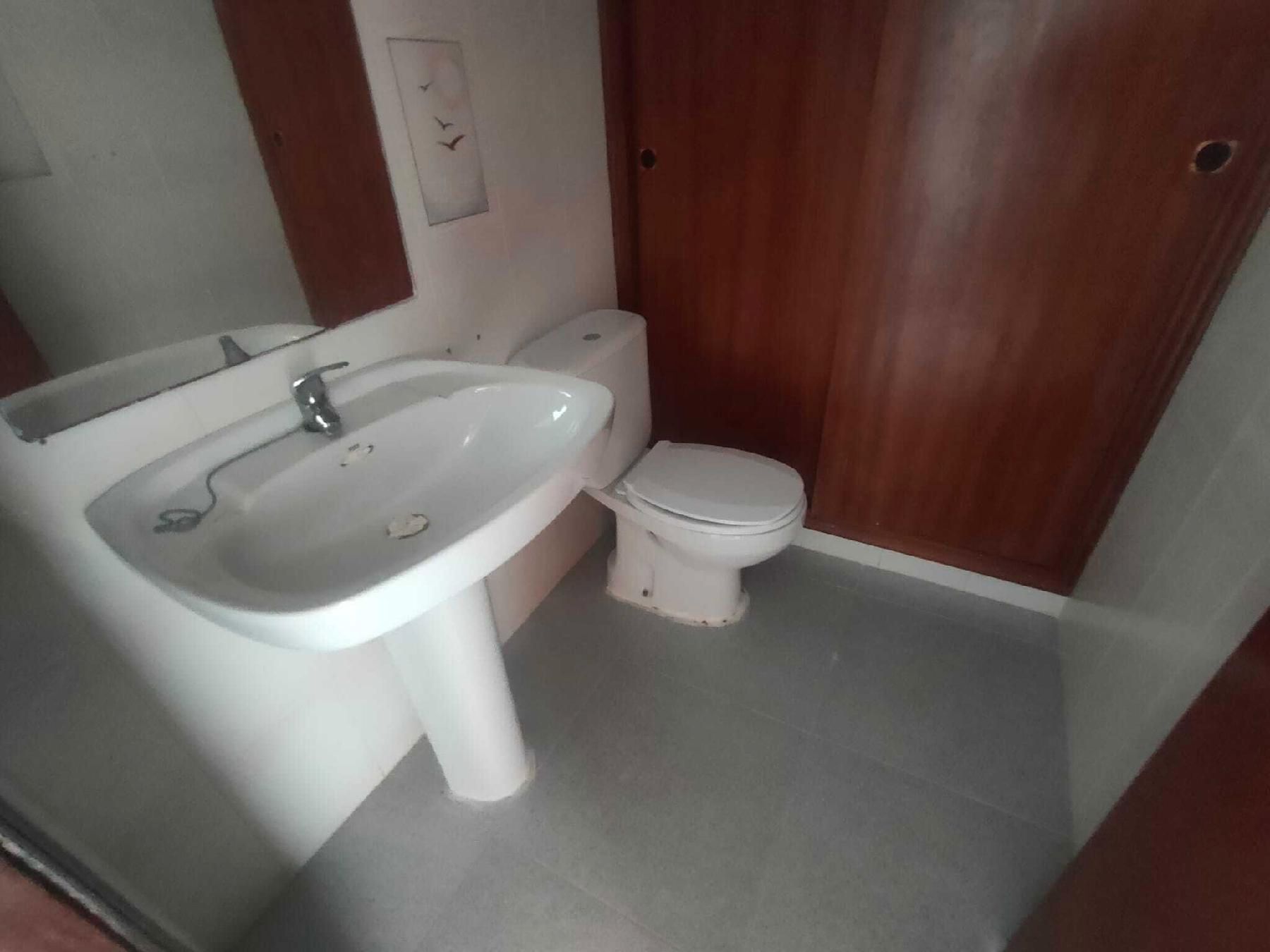Bany de Pis en venda en San Miguel de Salinas amb Alarma
