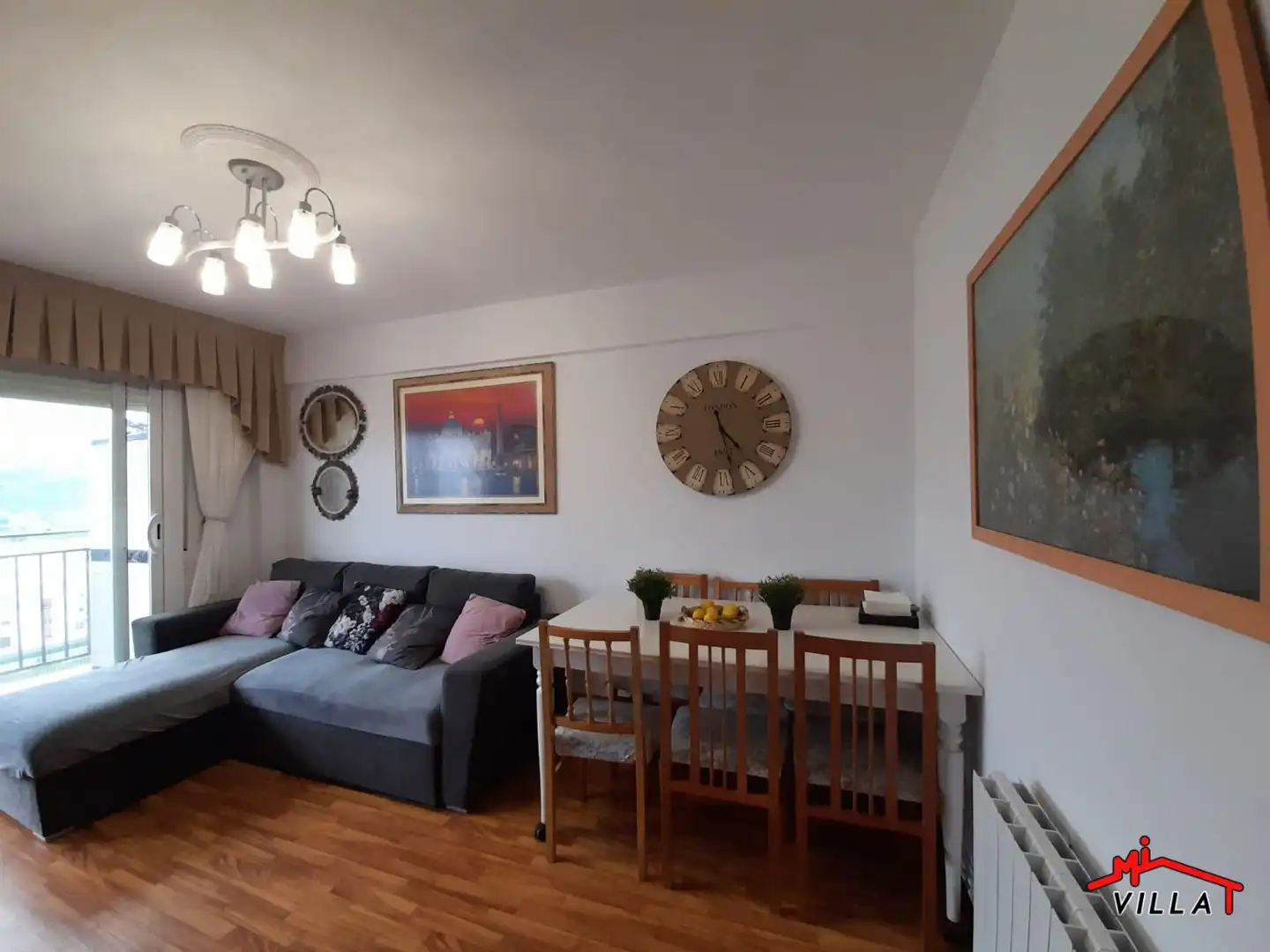 Sala d'estar de Pis de lloguer en Laredo amb Calefacció, Moblat i Balcó