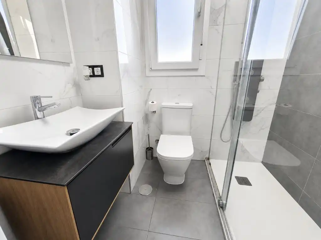 Bathroom of Flat for sale in Córdoba  with Air Conditioner, Terrace and Swimming Pool