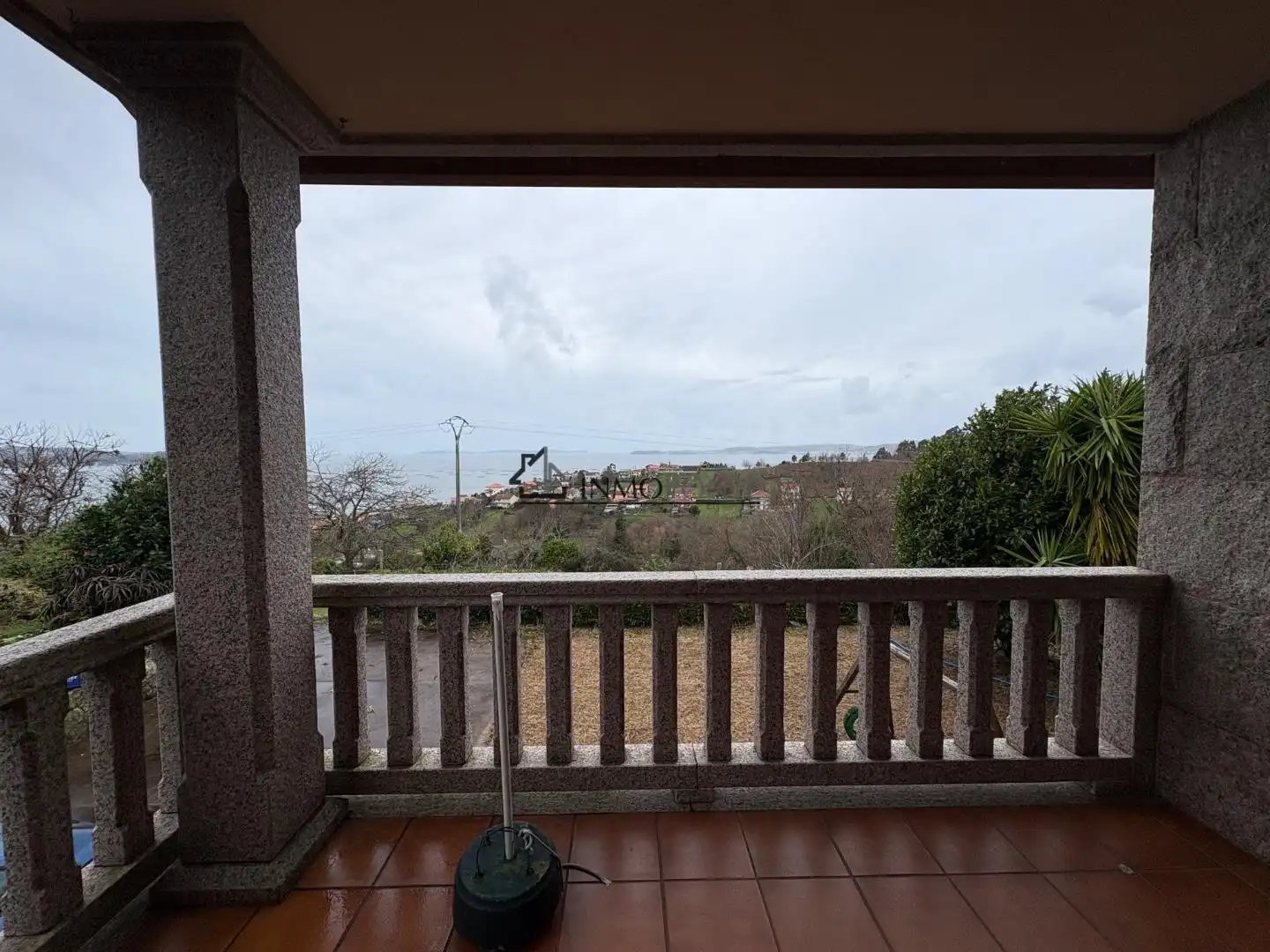 Balcony of Houses for sale in Marín