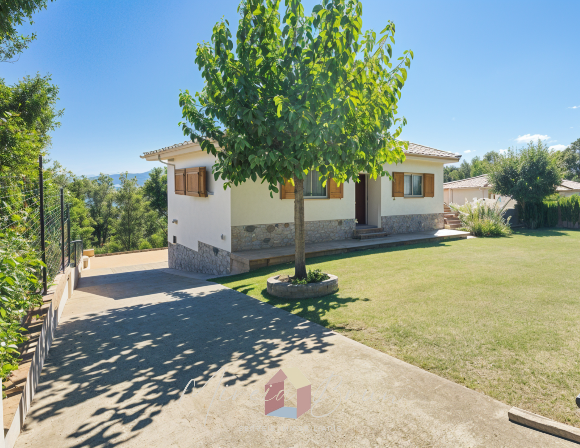 Vista exterior de Casa o xalet en venda en Muntanyola amb Jardí privat i Terrassa