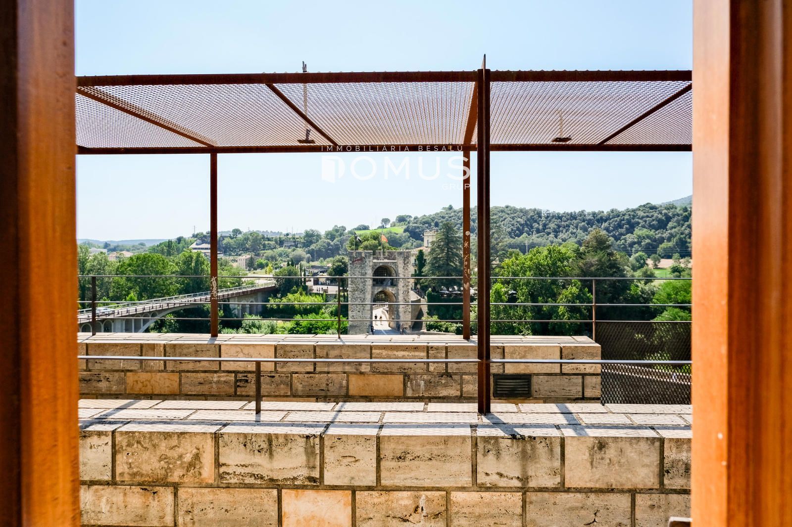 Terrace of House or chalet for sale in Besalú  with Air Conditioner, Heating and Parquet flooring