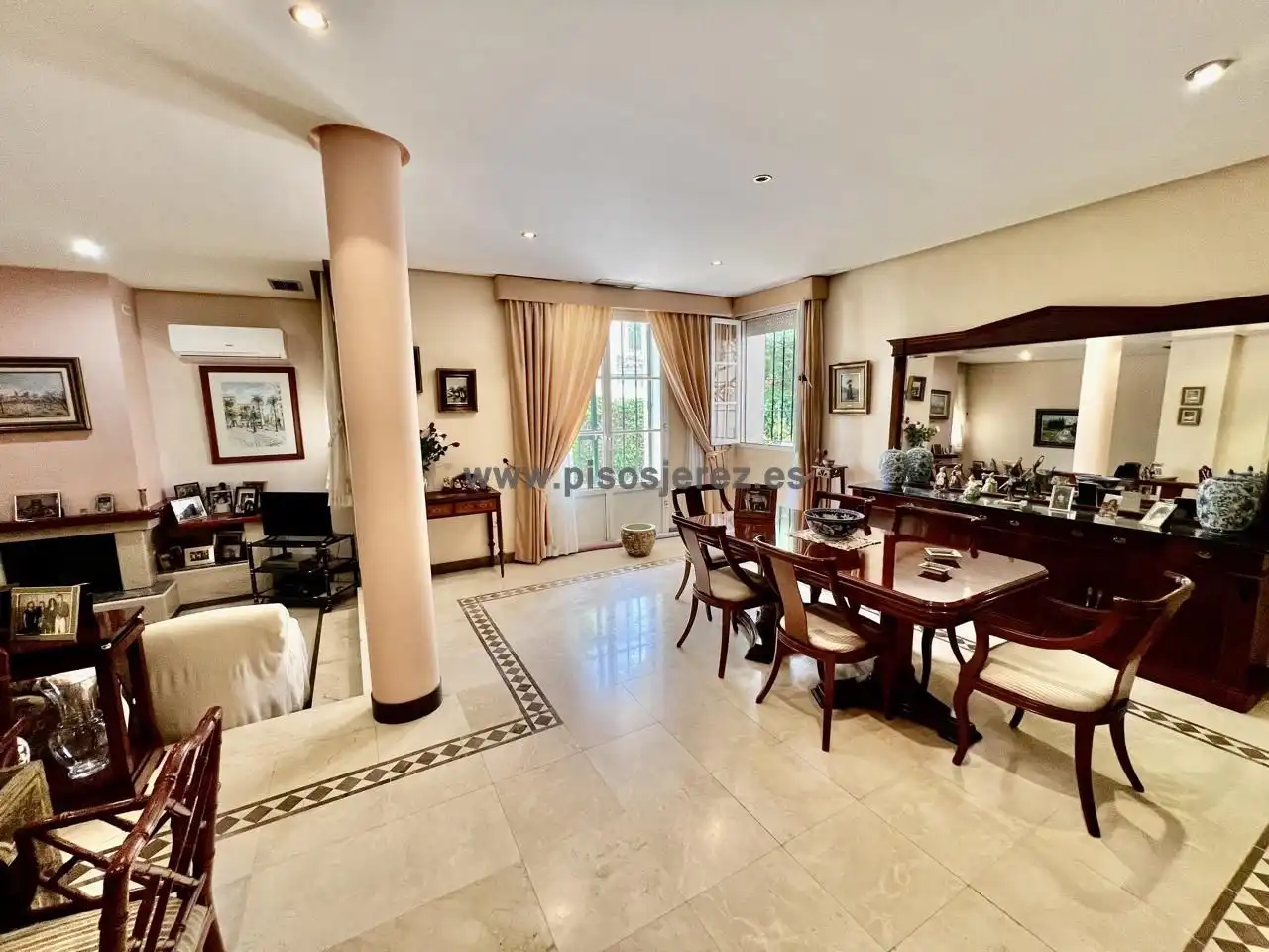 Dining room of Houses for sale in Jerez de la Frontera