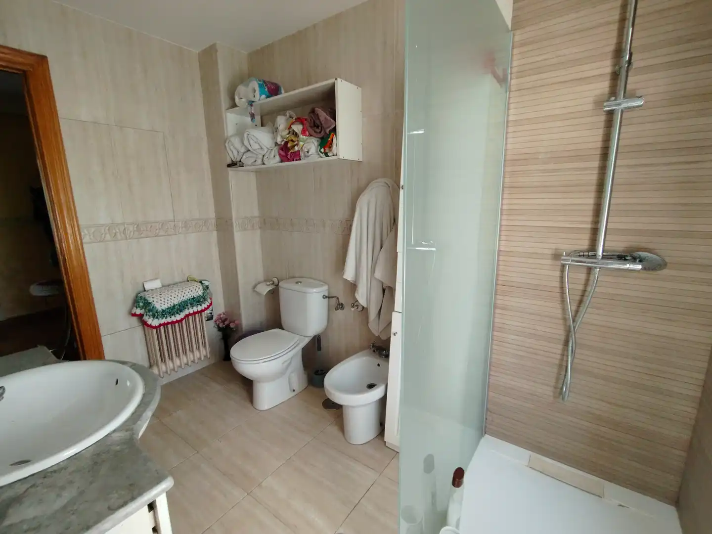 Bany de Casa o xalet en venda en La Zubia amb Aire condicionat, Calefacció i Jardí privat