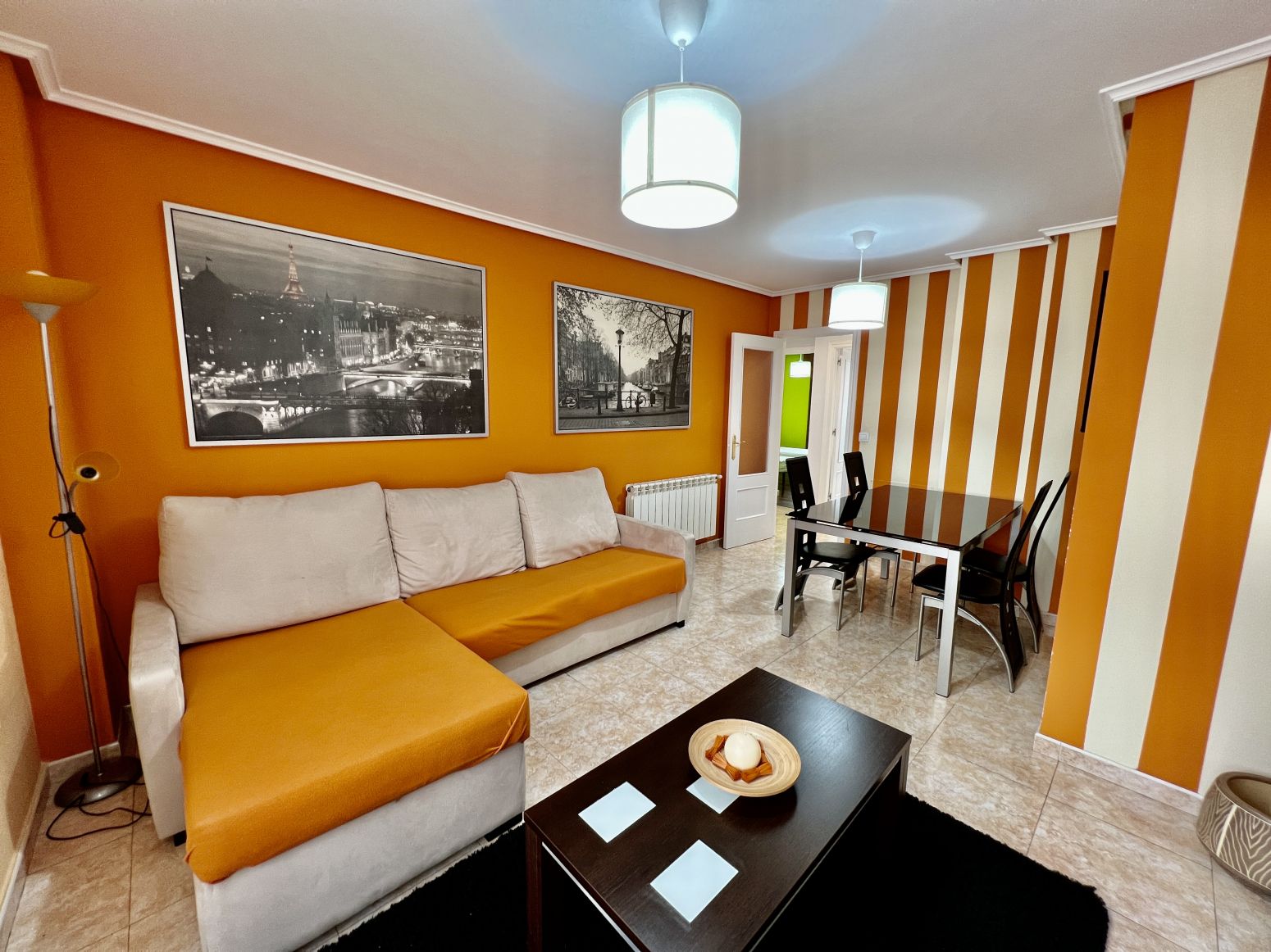 Sala d'estar de Pis de lloguer en Santa María de Cayón amb Calefacció, Traster i Moblat