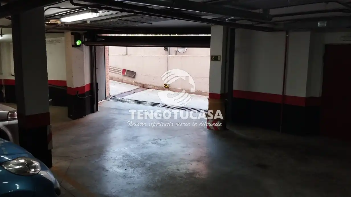 Garage for rent in Calle de Luis Ruiz, Pueblo Nuevo