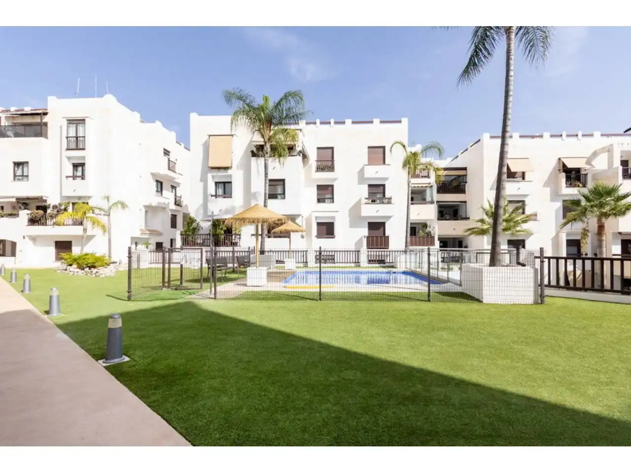 Exterior view of Attic for sale in Salobreña  with Air Conditioner, Terrace and Storage room
