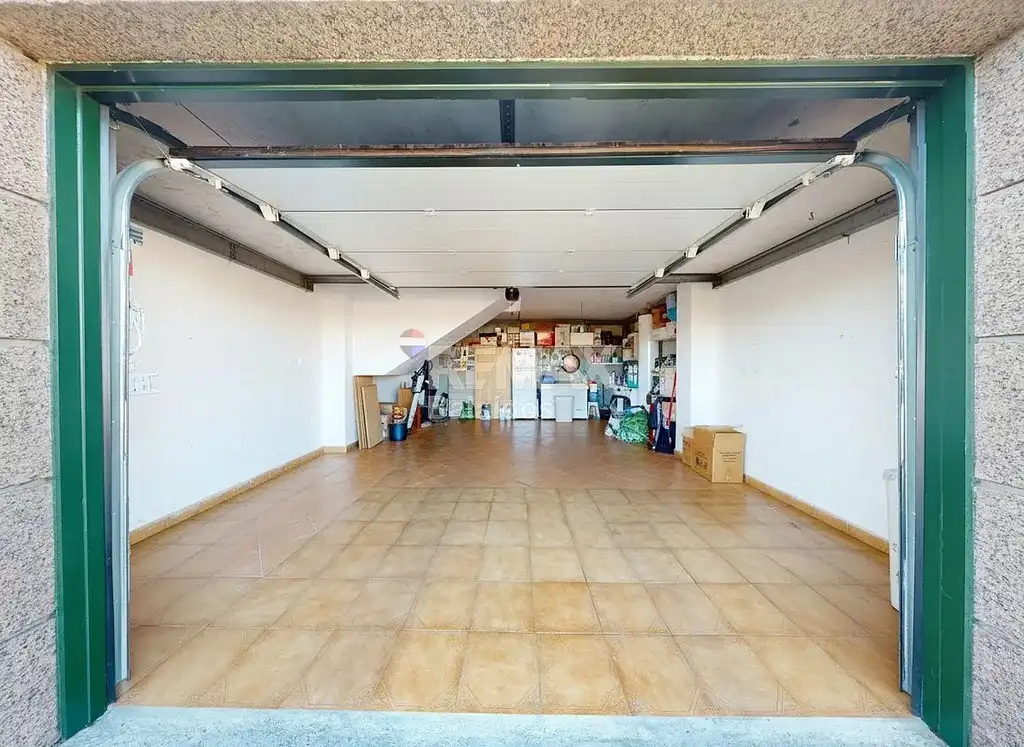 Houses for sale in Vigo   with Heating, Private garden and Parquet flooring
