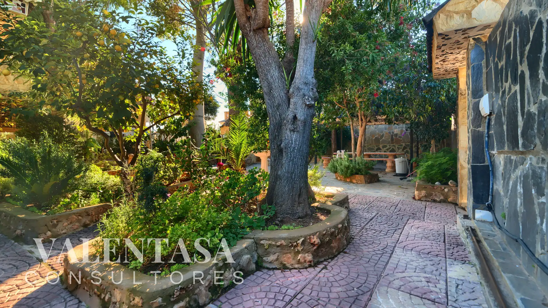 Exterior view of Houses for sale in L'Eliana  with Air Conditioner, Heating and Private garden
