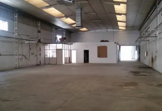 Industrial building to rent in Fuente del Jarro, imagen 2