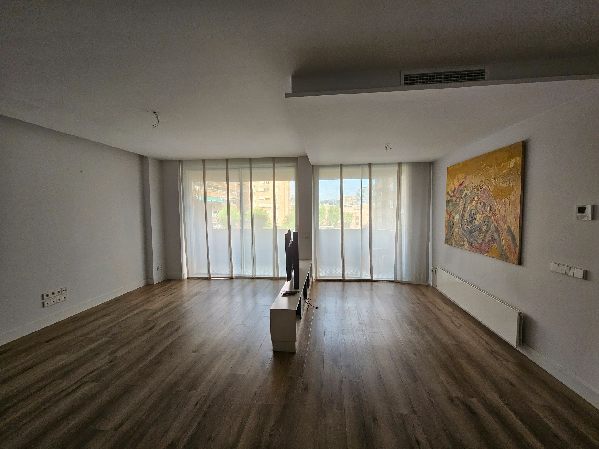 Living room of Flat to rent in  Madrid Capital  with Air Conditioner, Heating and Terrace
