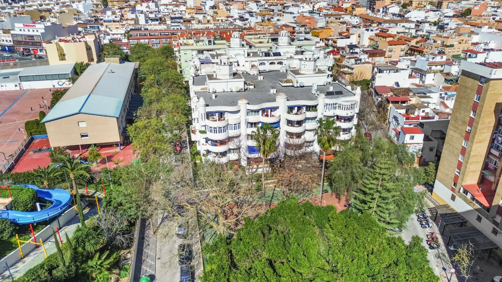 Exterior view of Flat for sale in Mijas  with Air Conditioner, Terrace and Storage room