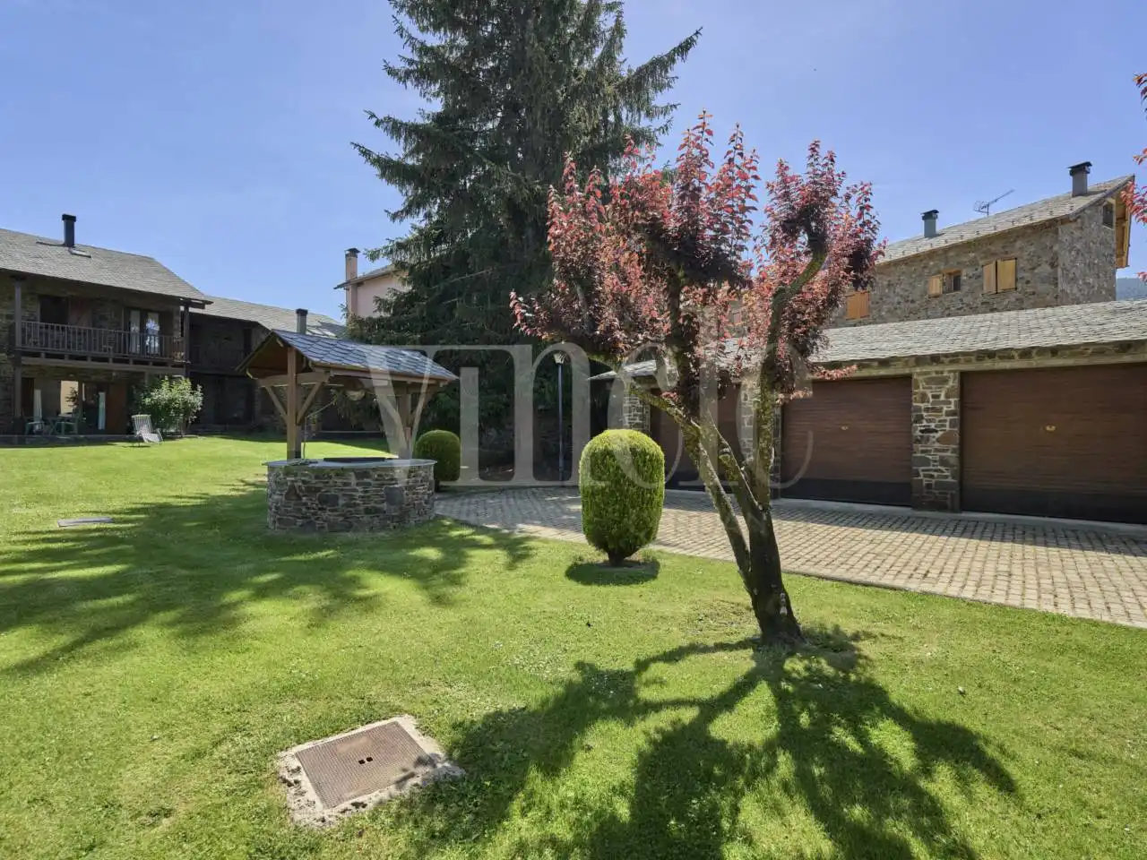 Garden of Detached homes for sale in Puigcerdà  with Heating, Parquet flooring and Terrace