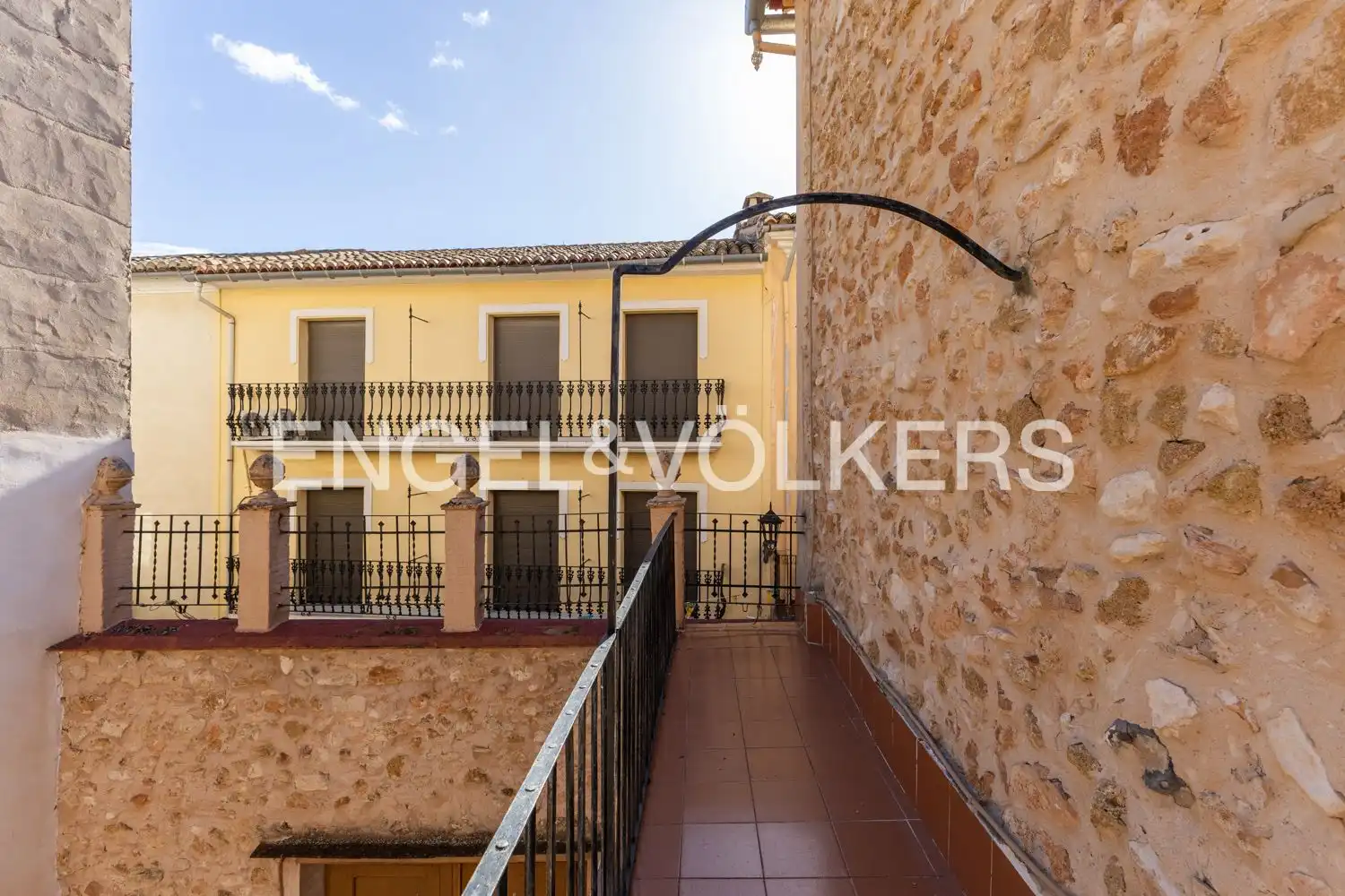 Vista exterior de Casa o xalet en venda en Montesa amb Calefacció, Jardí privat i Traster