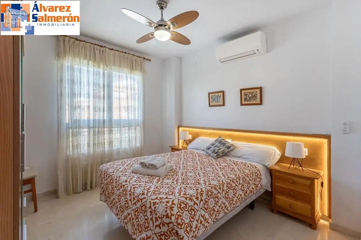 Habitación de Casa o chalet en venta en Huétor Vega con Terraza, Piscina y Balcón