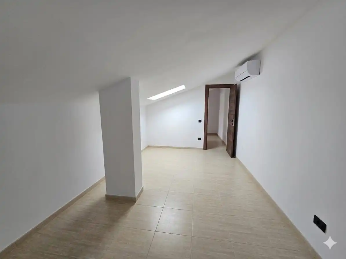 Duplex with lift for sale in Calle Montserrat Roig 4, imagen 14
