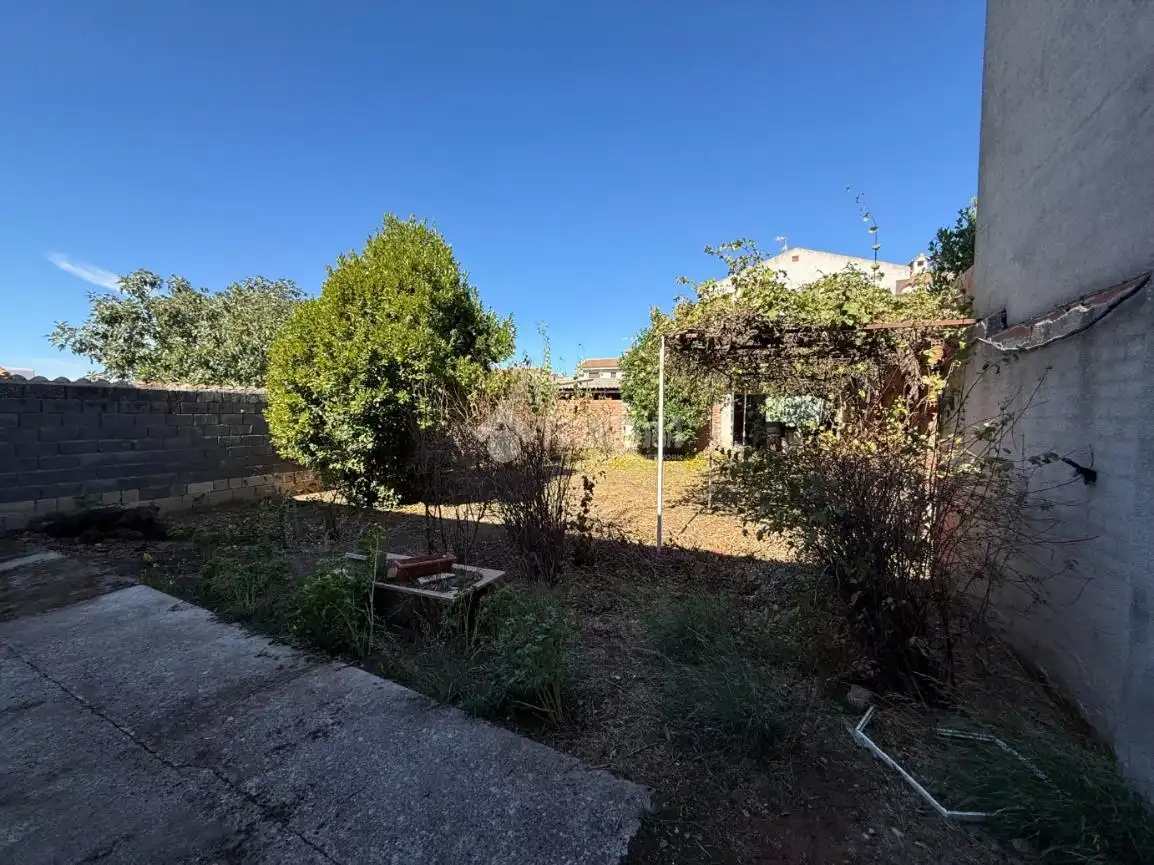 Casa adosada en venta en Lucillos con Balcón