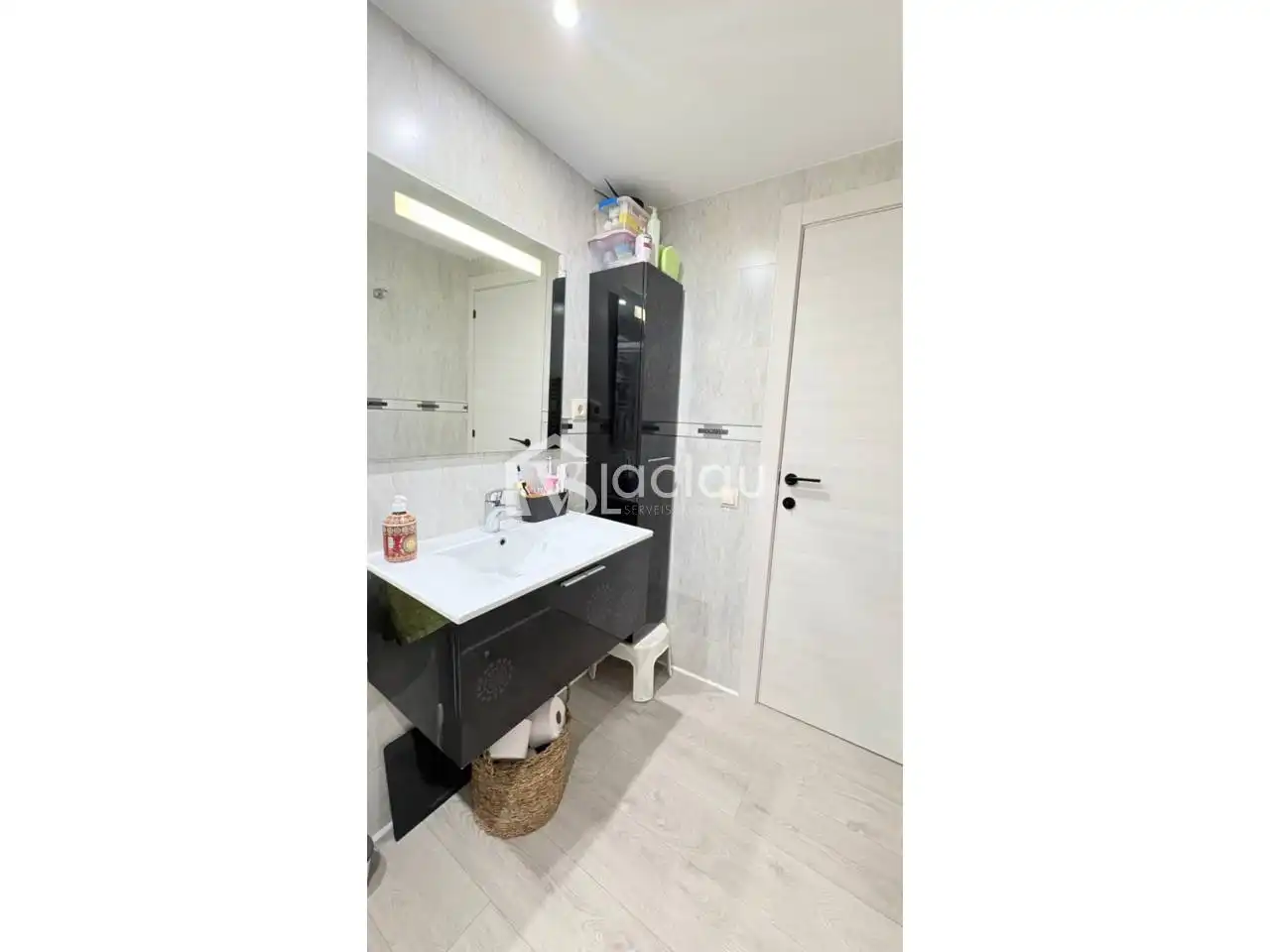 Bathroom of Flat for sale in Esparreguera  with Heating, Parquet flooring and Balcony