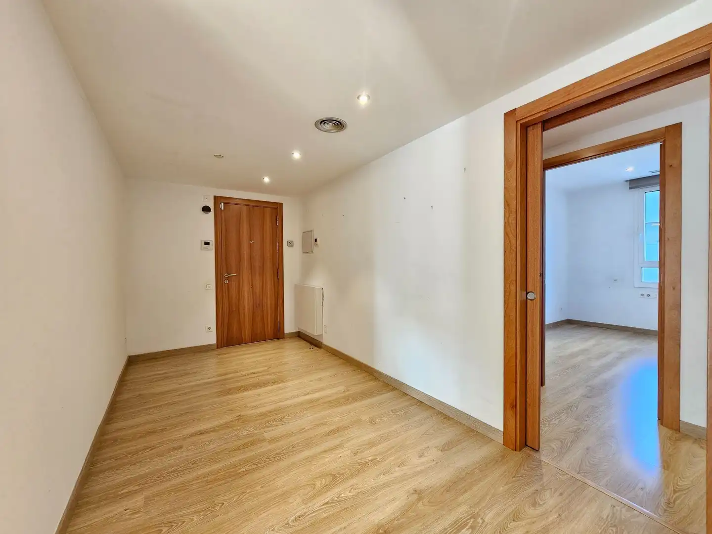 Flat for sale in Barcelona  with Air Conditioner, Heating and Terrace