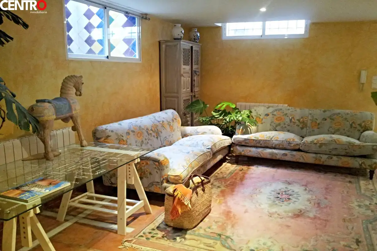 Casa o xalet en venda en Granada amb Aire condicionat, Calefacció i Jardí privat