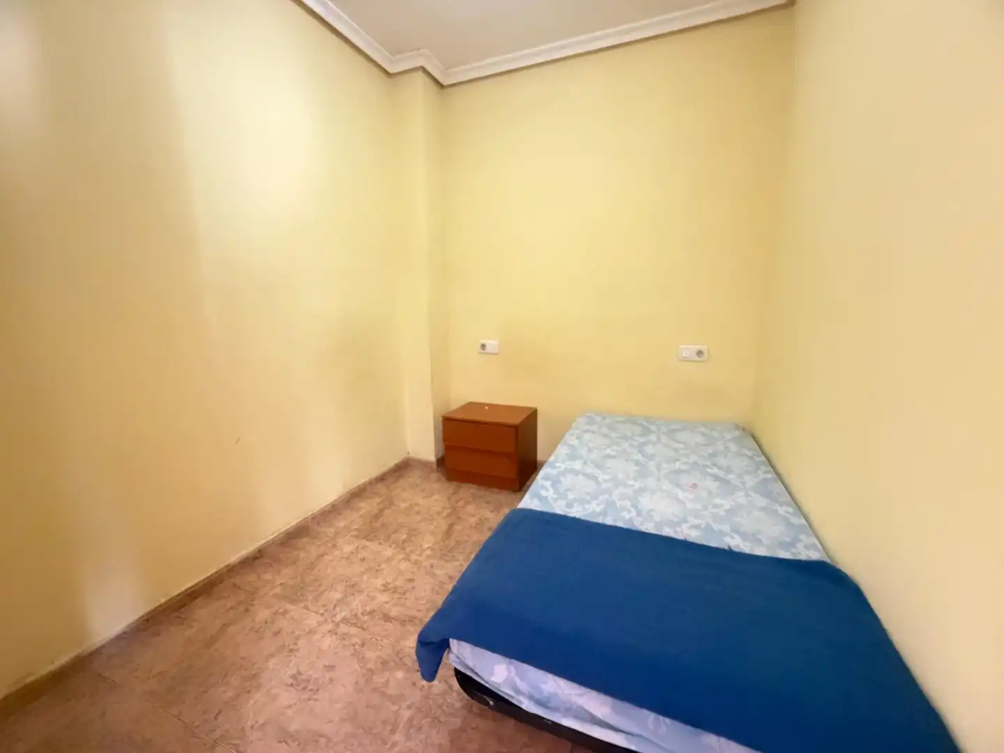 Dormitori de Apartament en venda en Águilas amb Aire condicionat, Terrassa i Moblat