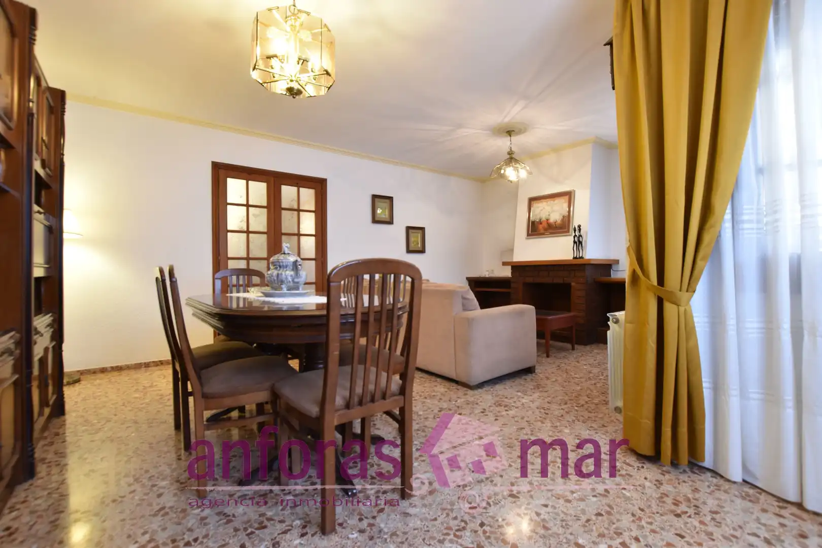 Sala de estar de Piso en venta en Torredembarra con Calefacción, Terraza y Amueblado
