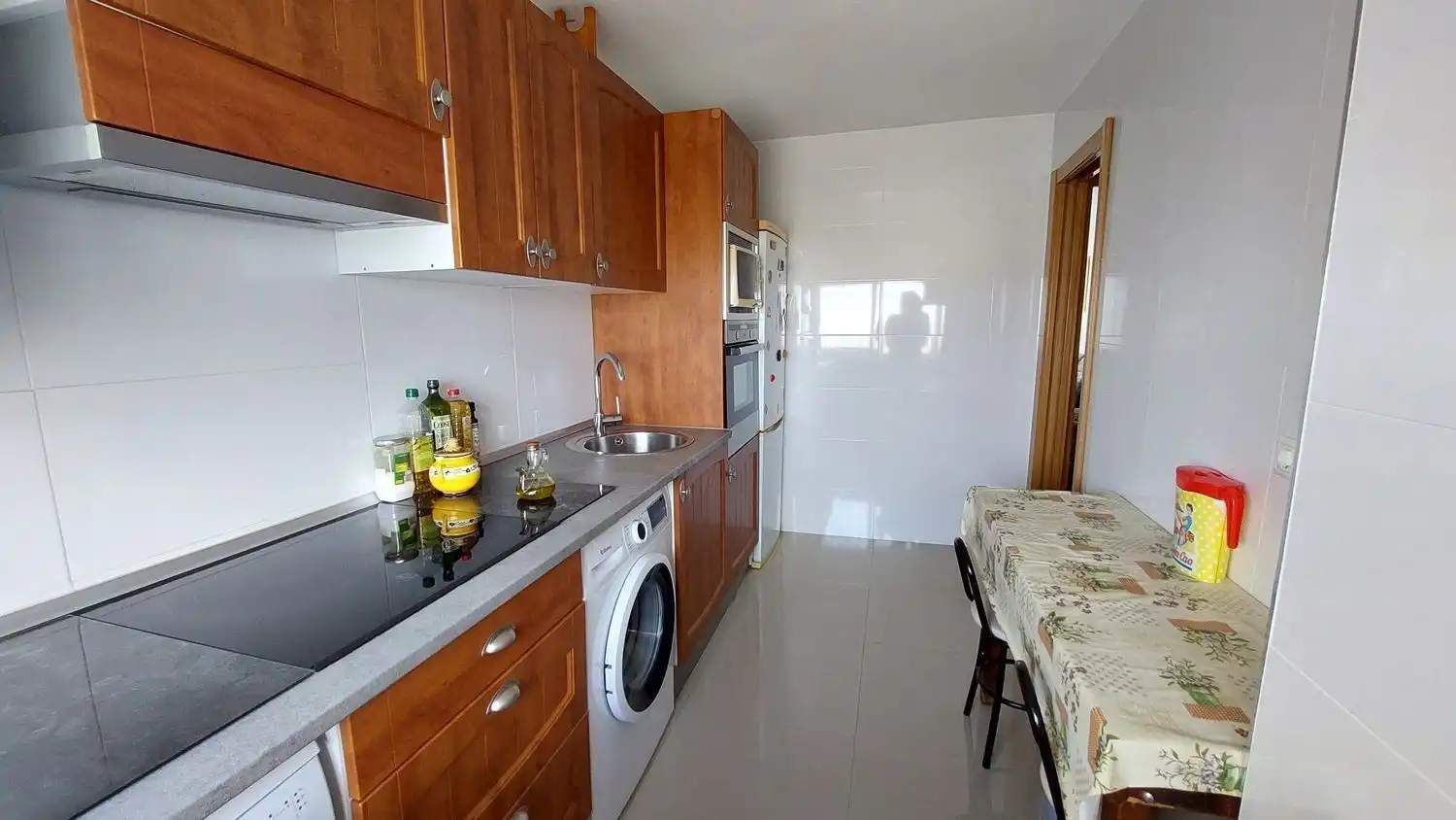 Cocina de Piso en venta en Alicante / Alacant con Aire acondicionado, Calefacción y Jardín privado