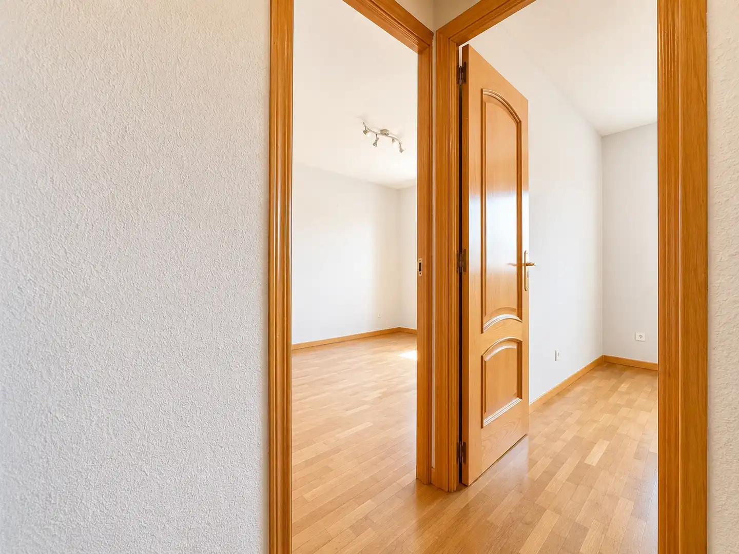 Flat for sale in Coslada  with Air Conditioner and Heating