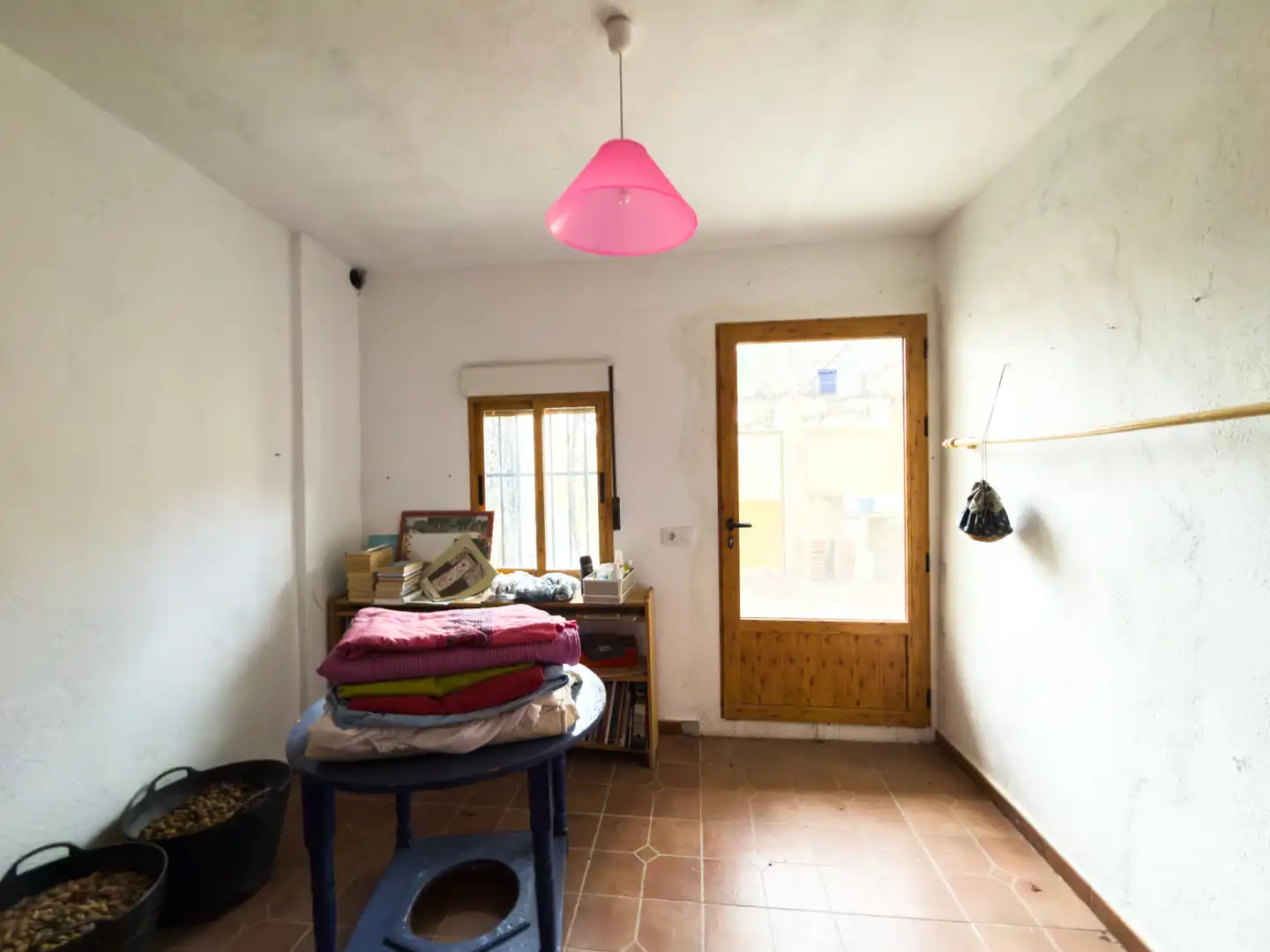 Finca rústica en venta en Gor con Jardín privado, Terraza y Amueblado