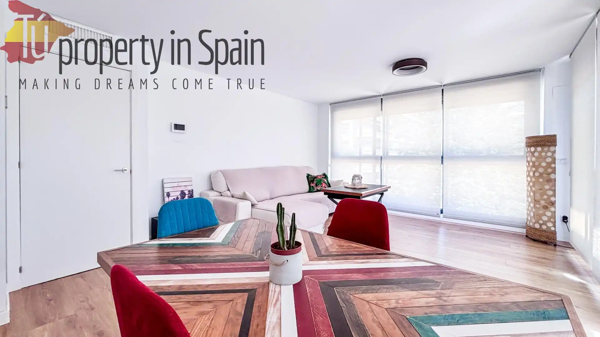 Sala de estar de Piso para compartir en Alicante / Alacant con Terraza, Amueblado y Piscina comunitaria