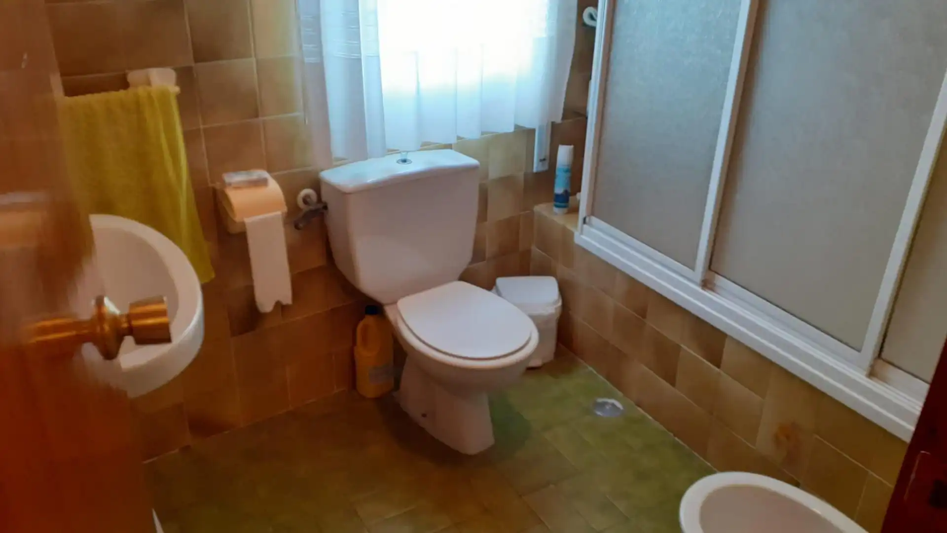 Badezimmer von Wohnung zum Verkauf in Serón
