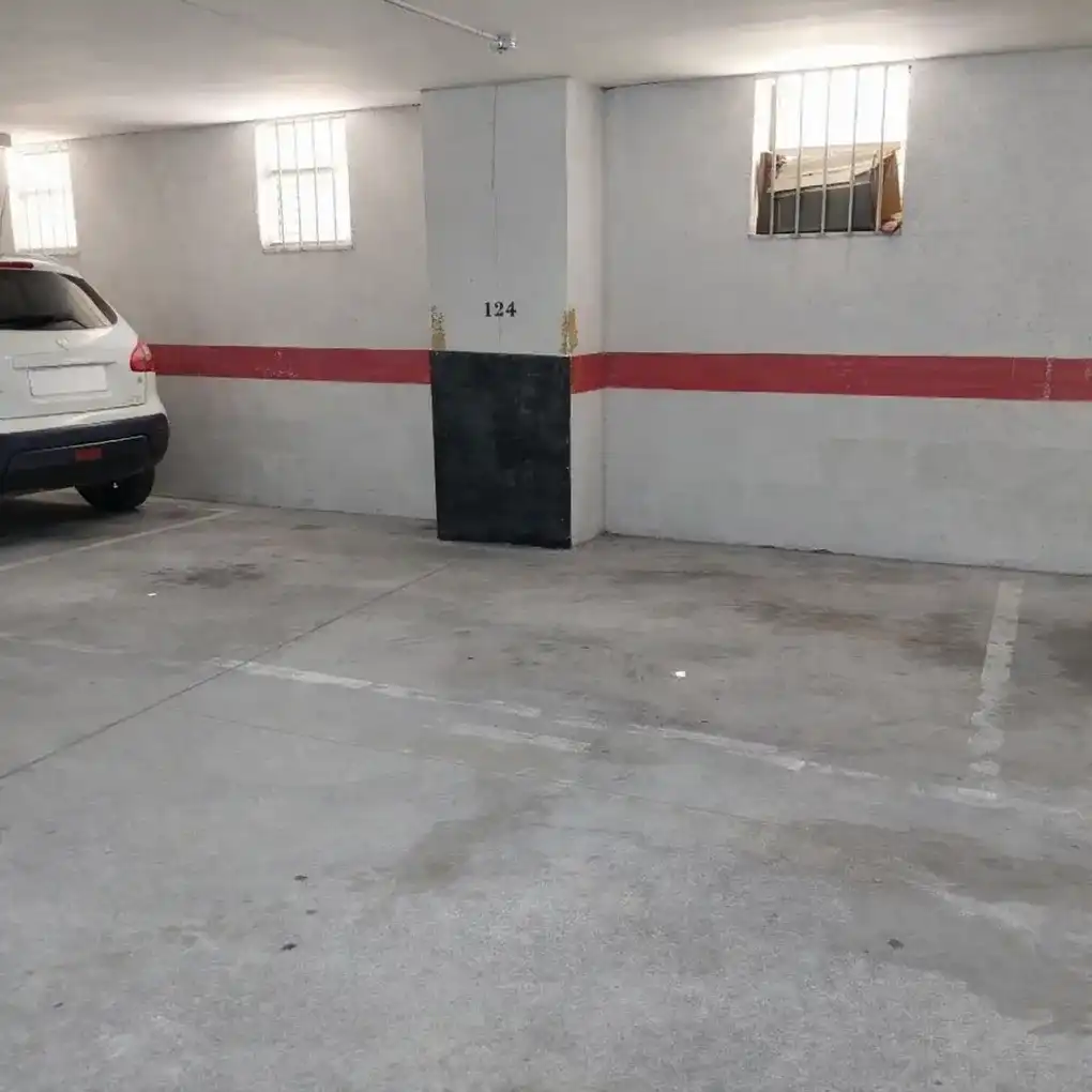 Parkplatz von Garage zur Miete in Barañáin / Barañain