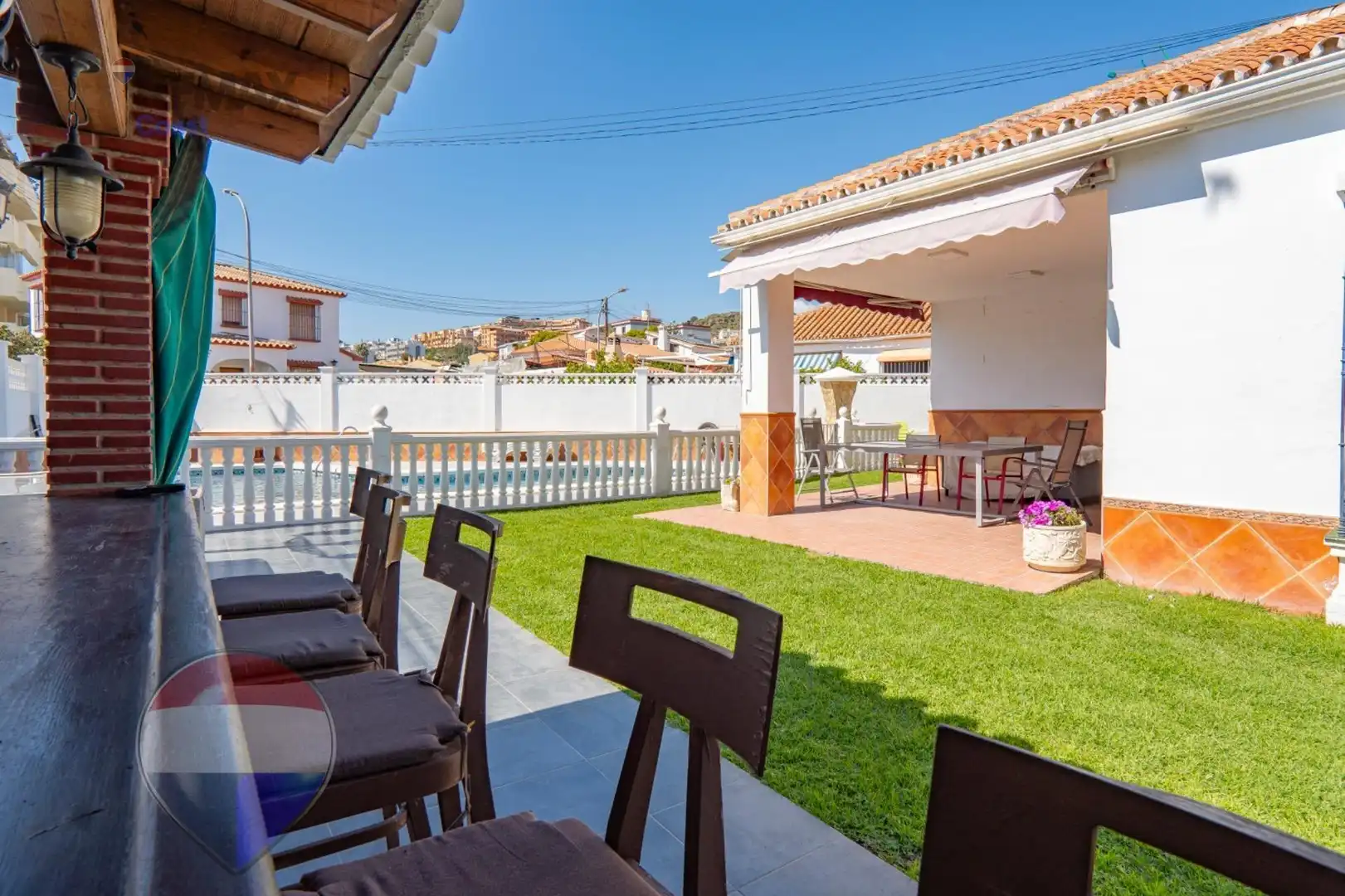 Terrassa de Casa o xalet en venda en Rincón de la Victoria amb Aire condicionat, Jardí privat i Piscina