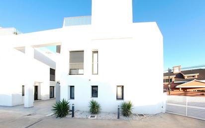 Exterior view of Single-family semi-detached for sale in Fuengirola  with Air Conditioner, Heating and Private garden