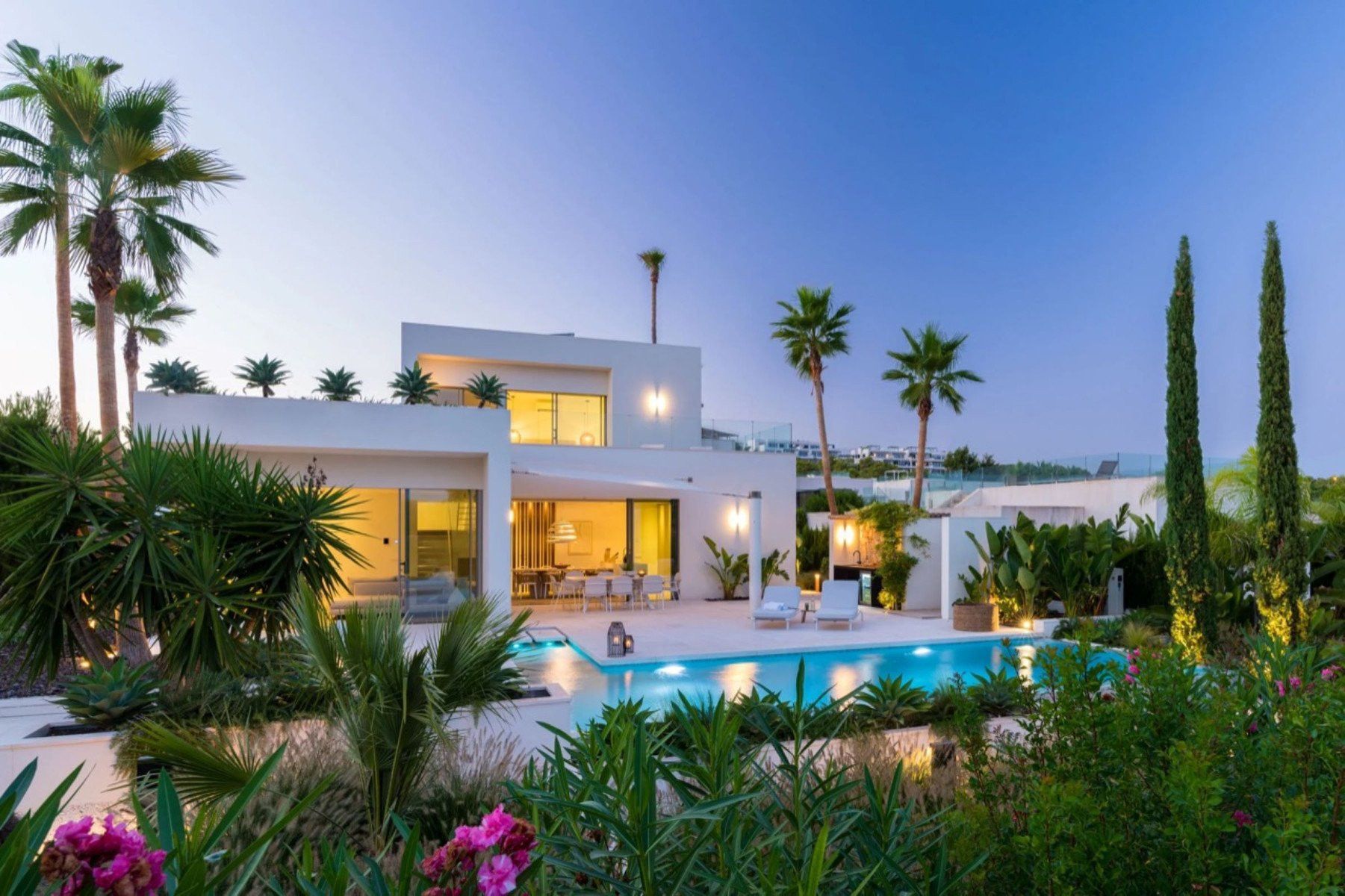 Vista exterior de Casa o chalet en venta en San Miguel de Salinas con Calefacción, Terraza y Piscina
