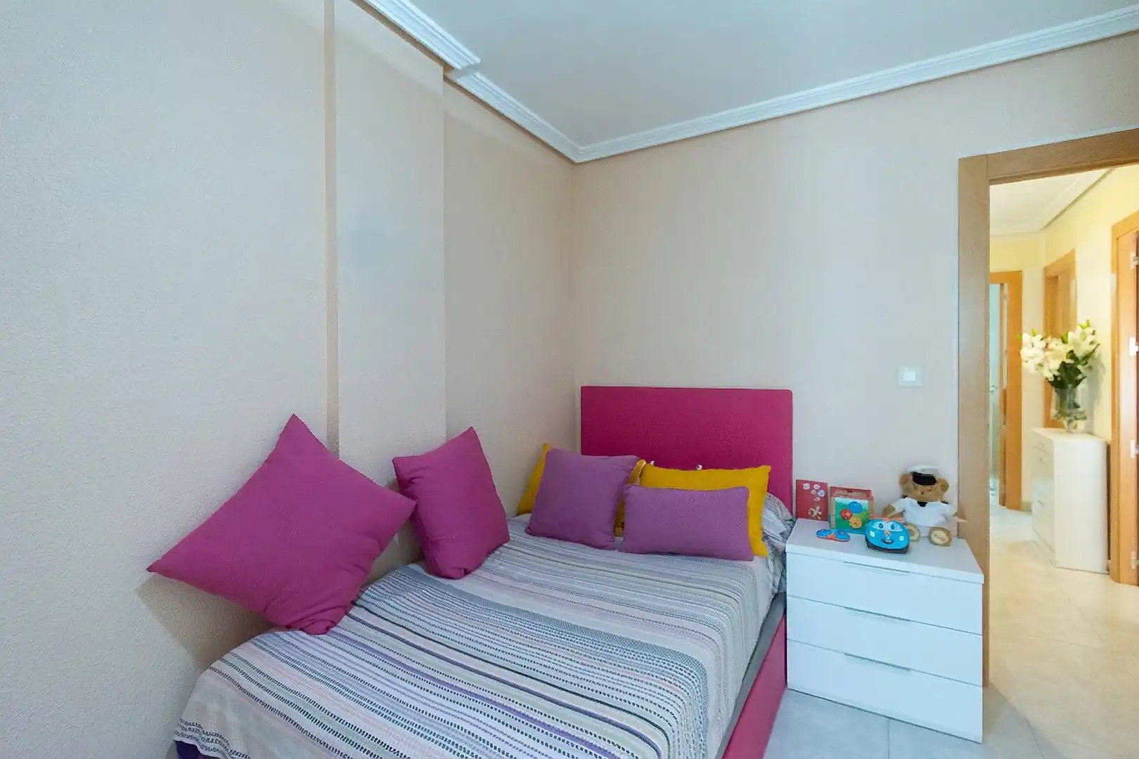 Habitación de Casa adosada en venta en Cartagena con Aire acondicionado, Calefacción y Jardín privado