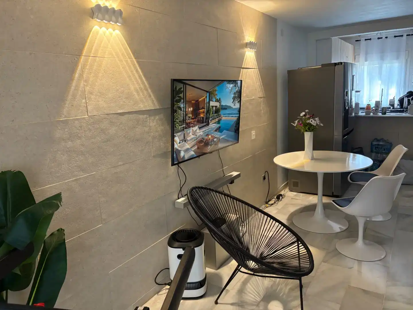 Wohnzimmer von Wohnung zum Verkauf in Marbella mit Klimaanlage, Schwimmbad und Balkon