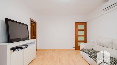Foto 3 de Piso en venta en Carrer de Viriat, Castell - Poble Vell, Castelldefels
