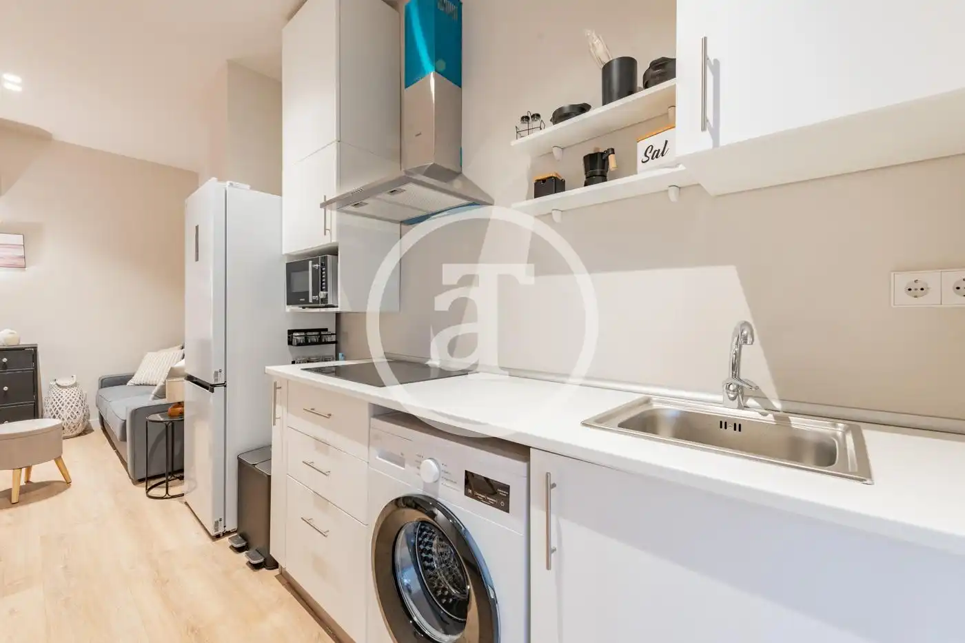 Kitchen of Flat for rent in Madrid  with Air Conditioner, Heating and Furnished
