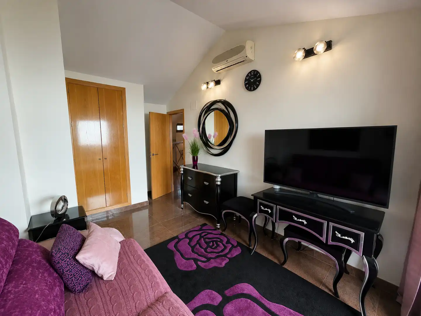 Sala d'estar de Dúplex en venda en Fuengirola amb Aire condicionat, Moblat i Forn