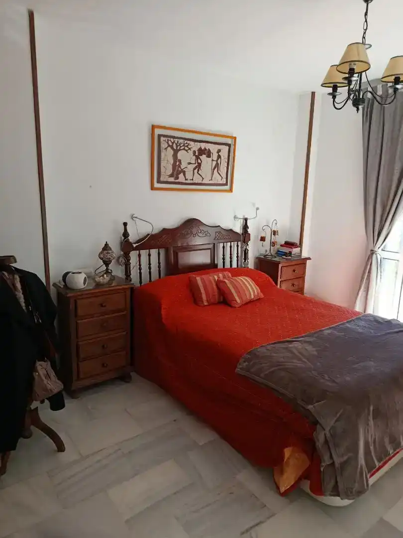 Dormitori de Casa adosada en venda en Puerto Real amb Aire condicionat i Balcó