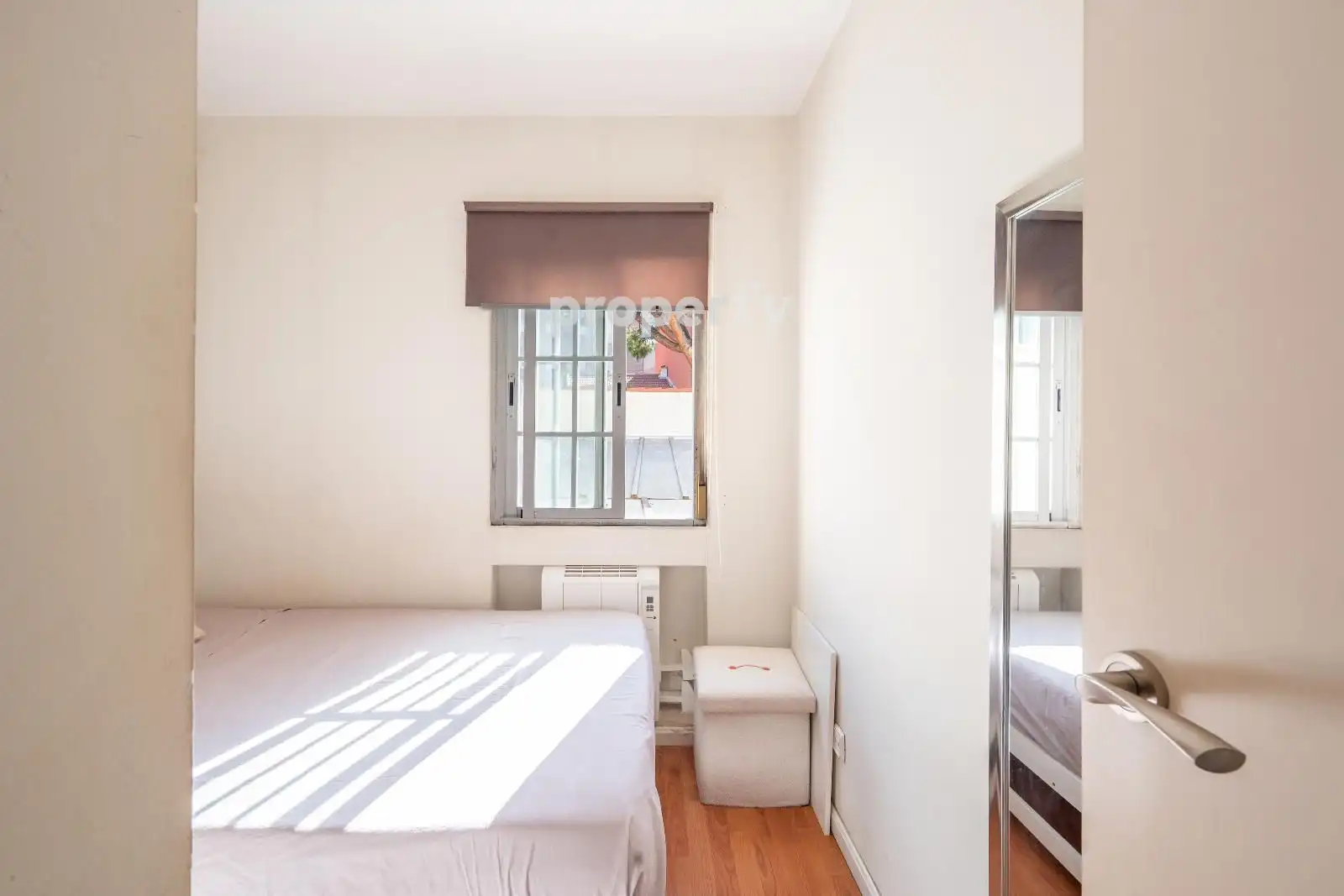 Bedroom of Flat for sale in Madrid  with Heating, Parquet flooring and Furnished