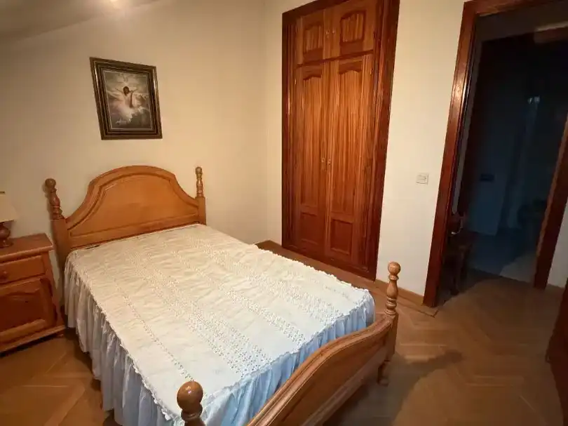Dormitori de Pis en venda en Toledo amb Aire condicionat, Parquet i Traster