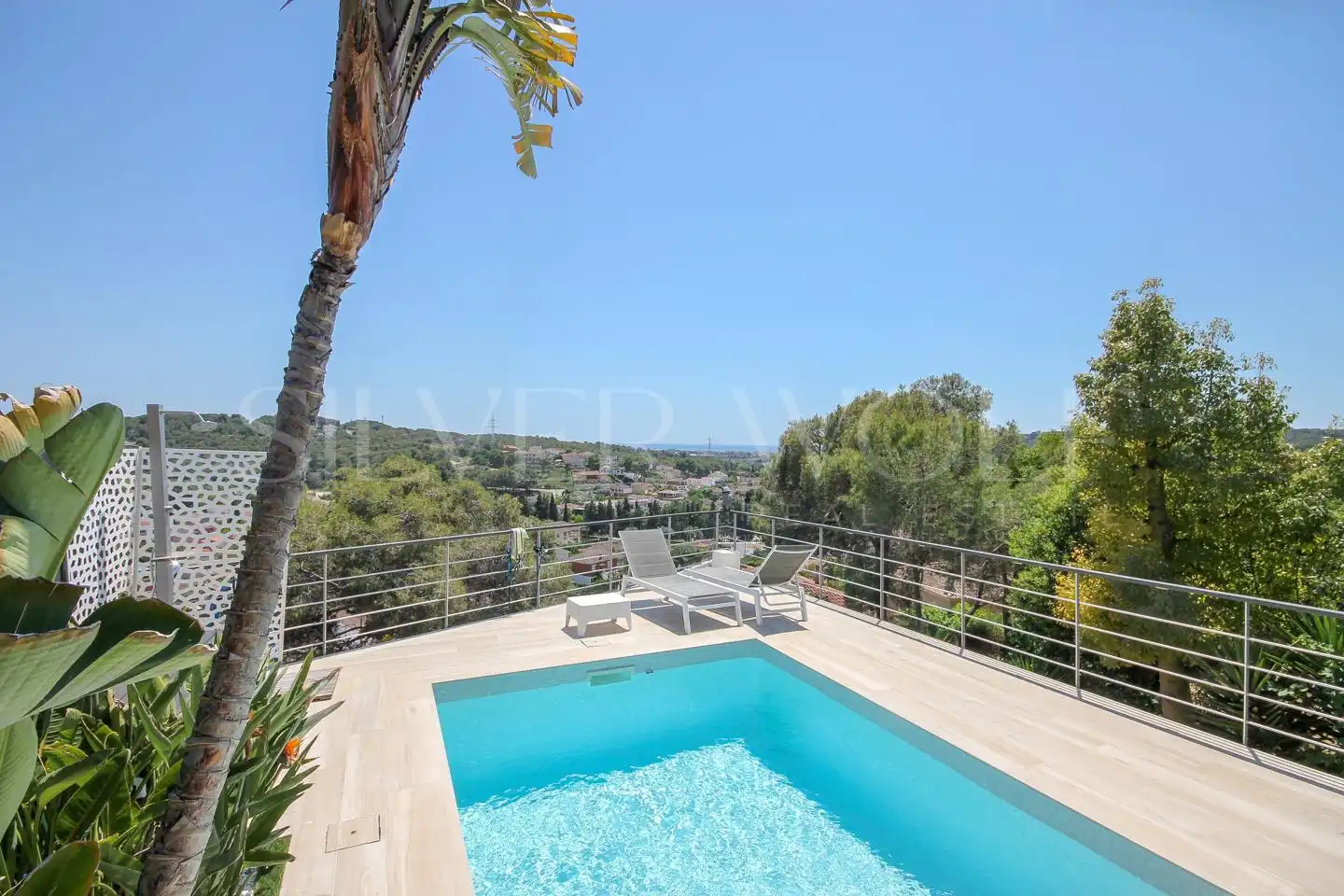 Vista exterior de Casa o xalet en venda en Cubelles amb Aire condicionat, Calefacció i Jardí privat