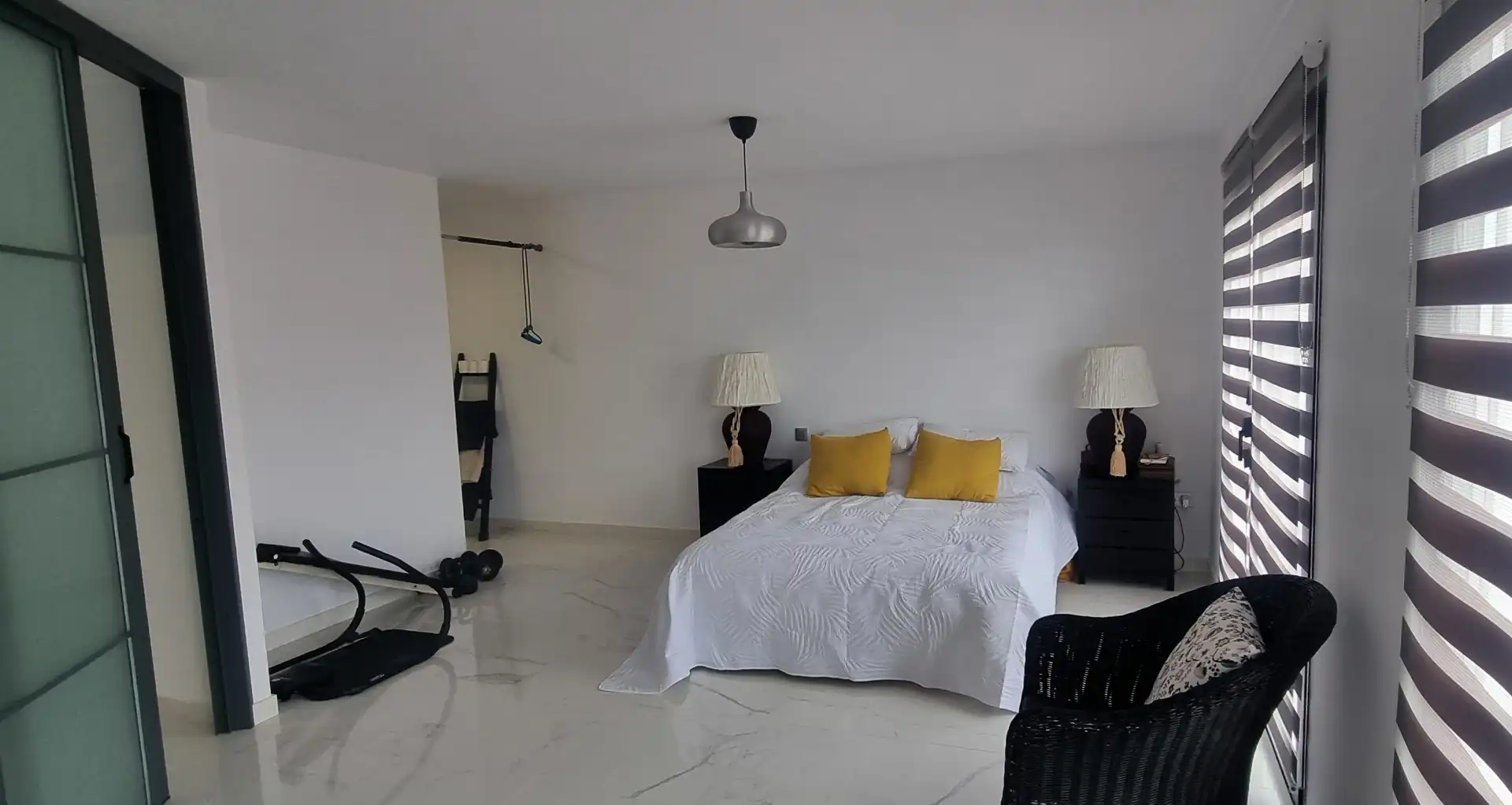 Dormitori de Casa o xalet en venda en Haría amb Jardí privat, Terrassa i Piscina